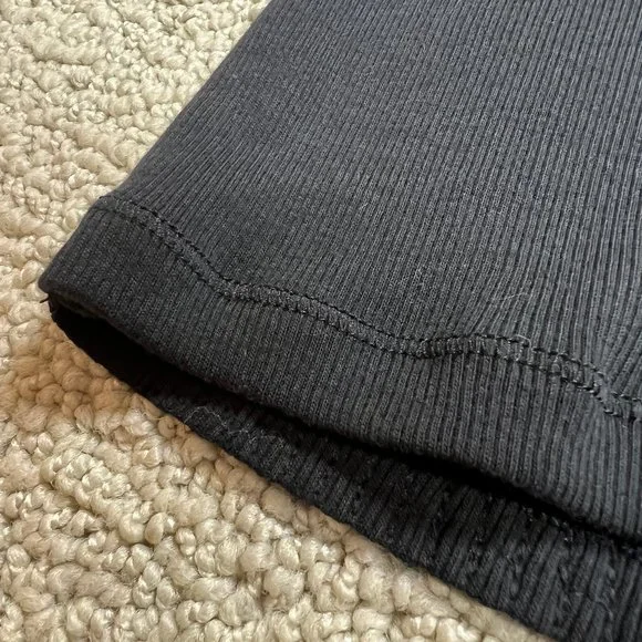 NWT Express Black/Silver Sequins Tank Top size XS - Picture 9 of 9